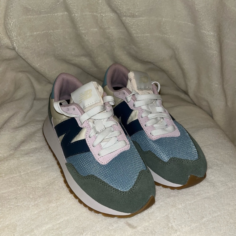 Women's 237 Sneakers in Norway Spruce/Storm Blue